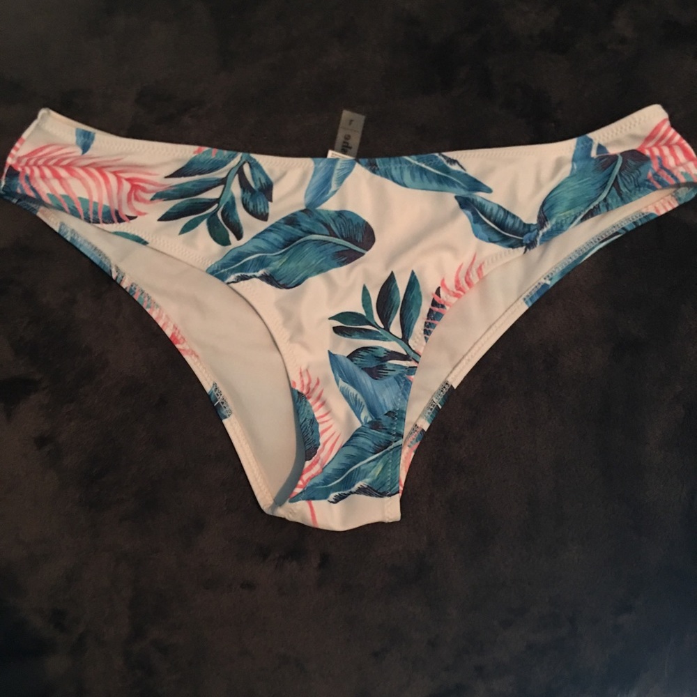 Never worn bikini bottoms